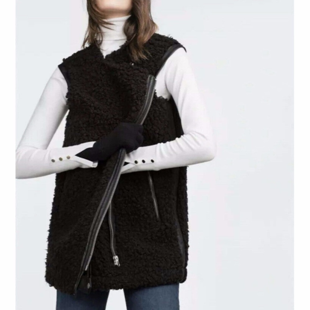 ZARA MOTO Black Faux Fur Lamb Womens Listed Size S